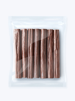 Produkt 7 naturalnych paluchów dla psa z jelenia 98% mięsa marka John Dog zapakowane w przejrzyste opakowanie