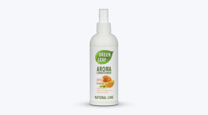 Odżywka do sierści o zapachu juicy orange w sprayu 250 ml marki Green Leaf.