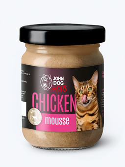 Zbliżenie na słoik karmy mokrej dla kota, mus z kurczakiem.