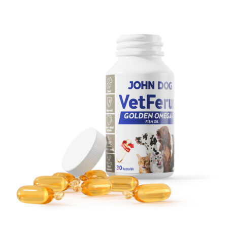 Otwarta buteleczka z kapsułkami VetFerus Golden Omega-3 z rybim olejem w kolorze białym z niebieskimi napisami i zdjęciami psów i kotów, obrócona w prawo. Zakrętka od butelki jest oparta o lewy bok, a przed butelką znajduje się siedem rozsypanych kapsułek w kolorze złotym.