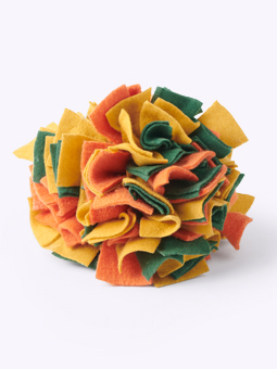 Zabawka dla psa pompon węchowy w różnych kolorach, dostępny w dwóch rozmiarach 15 i 30 cm.