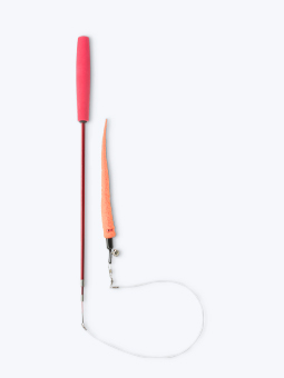 Teleskopowa wędka dla kota.