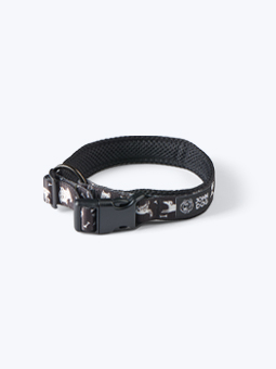 Obroża dla psa z klamrą, wzmocniona siatką, John Dog, z printem Black Comics.