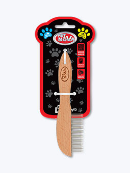 Zgrzebło z drewna bukowego dla psa, widok od frontu zapakowanego zgrzebła, Pet Nova