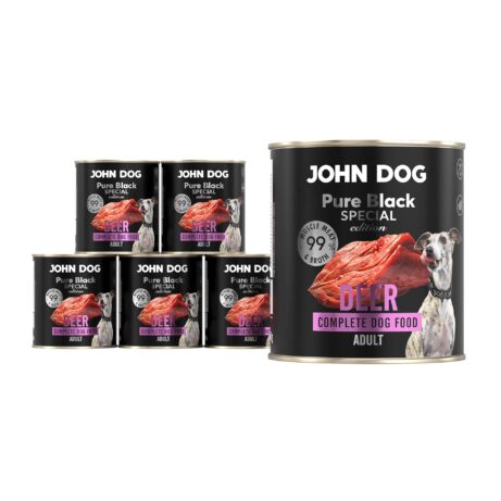 Zestaw 6 puszek monobiałkowej karmy mokrej dla psa John Dog z linii Pure Black Special Edition, smak jeleń, puszki 800 g. 5 puszek ułożonych jest w piramidę z lewej strony, z prawej strony 1 puszka jest powiększona. Opakowanie jest w czarnej etykiecie z dużym fioletowym napisem „Deer”, zdjęciem kawałka surowego mięsa i pręgowanego psa rasy whippet, karma dla psów dorosłych.