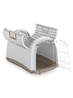 Beżowy transporter dla kota iMAC z otwartymi drzwiami i rozłożoną górną częścią. Transporter ma rączki umożliwiające swobodne trzymanie oraz dziurki w górnej części, które zapewniają przewiewność.