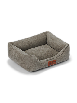 Szare legowisko HARMONY od John Dog, ukazane w pełnej krasie, jest idealnym wyborem zarówno dla psa, jak i kota. Prosty, ale elegancki design sprawia, że doskonale wpisuje się w nowoczesne wnętrza.