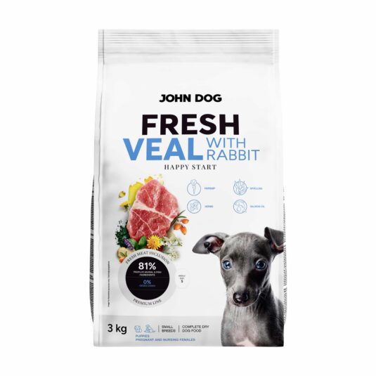 Zdjęcie białego 3 kg worka suchej karmy Fresh John Dog dla szczeniąt. Na etykiecie umieszczono napis "FRESH VEAL WITH RABBIT", a także zdjęcie kawałków mięsa cielęciny i królika w otoczeniu warzyw i ziół. W prawym dolnym rogu widnieje zdjęcie małego psa.