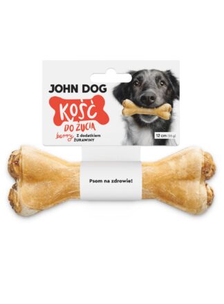 Kość do żucia 12 cm berry z dodatkiem żurawiny w kolorze jasny beż – widok od przodu. Na środku kości znajduje się biała owijka, do której przymocowana jest biała etykieta z czerwonym napisem. Po prawej na etykiecie jest pies rasy mieszanej, który trzyma kość w zębach.