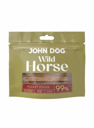 Oliwkowe opakowanie kieszonkowych przysmaków John Dog Wild Horse Pocket Sticks z przezroczystym okienkiem pokazującym zawartość – mięsne patyczki z mięsa z koniny. Idealnie sprawdzą się jako przysmaki treningowe i na spacery.