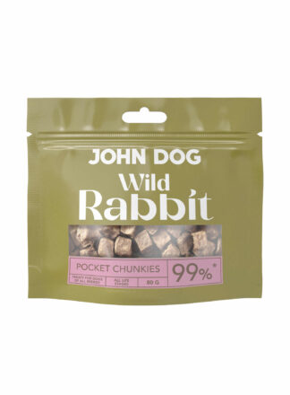 Oliwkowe opakowanie kieszonkowych przysmaków John Dog Wild Rabbit Pocket Chunkies z przezroczystym okienkiem pokazującym zawartość – mięsne kosteczki z mięsa z królika. Idealnie sprawdzą się jako przysmaki treningowe i na spacery.
