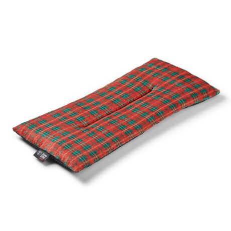 Świąteczne legowisko na parapet dla kota John Dog w czerwono-zieloną kratę. Miękkie i wygodne miejsce do odpoczynku.
