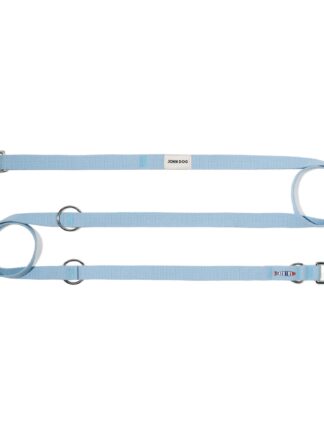 Smycz przepinana John Dog z kolekcji Lizbona w kolorze błękitnym z pinem w kształcie rybki. Smycz rozłożona na płasko na kształt litery S, zawinięta po lewej i po prawej stronie w ślimak.