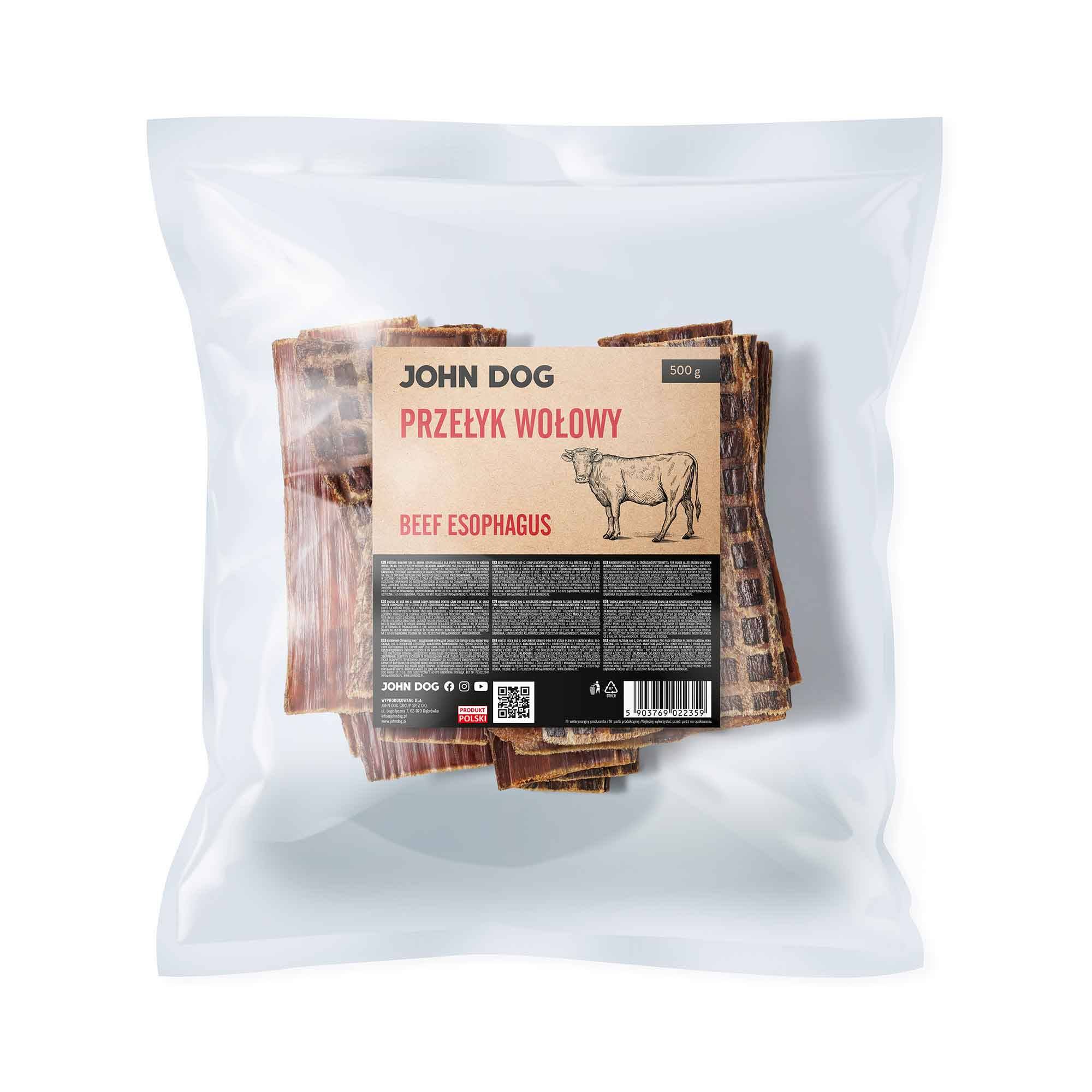 Transparentne opakowanie gryzaków naturalnych dla psa marki John Dog z beżowo-czarną etykietą. Na etykiecie napis „Przełyk wołowy/Beef esophagus 500 g”, ilustracja krowy, opis gryzaków, kod qr i kod kreskowy. W środku widoczne suszone przełyki wołowe.