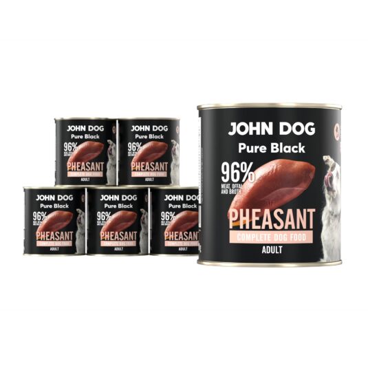 Karma mokra dla psa z bażanta John Dog Pure Black w czarnej puszce 800g. Na etykiecie jest surowe mięso z bażanta, zdjęcie psa oraz białe i jasnoróżowe napisy.