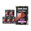 Karma mokra dla psa z jelenia John Dog Pure Black w sześciu czarnych puszkach 400g. Na etykietach jest surowe mięso z jelenia, zdjęcie psa oraz białe i fioletowe napisy.