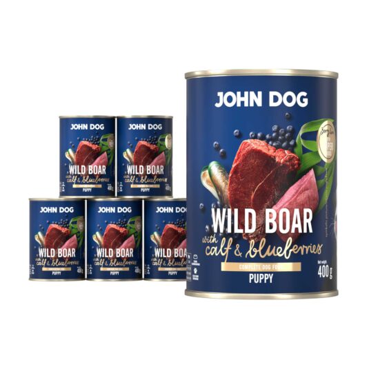 Mokra karma dla szczeniąt John Dog wild boar with calf & blueberries puppy w 6 puszkach 400 g, z granatową etykietą, ilustracjami mięsa z dzika, cielęciny, jagód i zielonych liści.