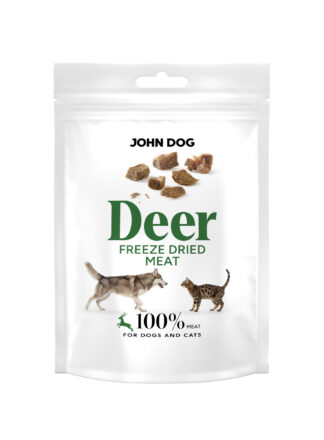 Opakowanie karmy freeze dried dla psów i kotów John Dog Deer Meat, biała saszetka z grafiką psa i kota oraz kawałkami suszonego mięsa.
