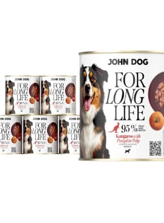 6 puszek mokrej karmy dla psa John Dog For Long Life kangaroo with pumpkin pulp 800 g. Na białej etykiecie po lewej stronie znajduje się zdjęcie psa rasy berneńczyk, po środku napisy z informacjami o karmie, po prawej stronie bordowy talerz z karmą, ilustracja dyni i kod qr.