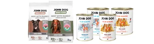 Dwa opakowania suchej karmy dla psa Good Form John Dog 3kg o smaku wołowiny z królikiem oraz cztery puszki mokrej karmy dla psa Four Seasons John Dog o smaku renifer i sarna o pojemnościach 400g i 800g. Na opakowaniach suchej karmy widnieją zdjęcia psów, a na puszkach rysunki zwierząt.