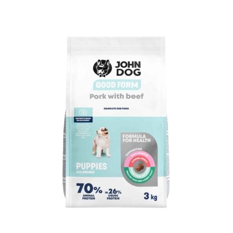 Biało-błękitne opakowanie suchej karmy dla szczeniąt John Dog Good Form o smaku wieprzowiny z wołowiną o pojemności trzy kilogramy. Na opakowaniu znajduje się biały szczeniak, widok z przodu.