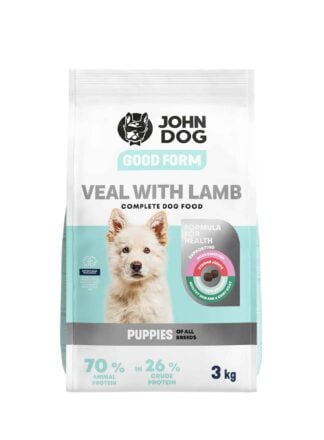 Biało-turkusowe opakowanie suchej karmy dla szczeniąt John Dog Good Form o smaku cielęciny z jagnięciną o pojemności trzy kilogramy. Na opakowaniu znajduje się mały biały, puszysty szczeniak, widok z przodu.